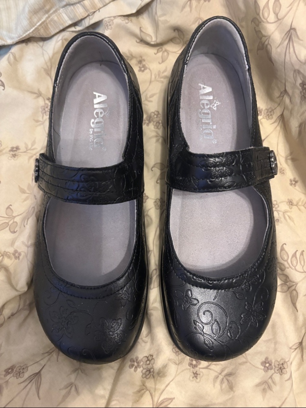 Alegria Kourtney Black Embossed Mary Jane Shoes